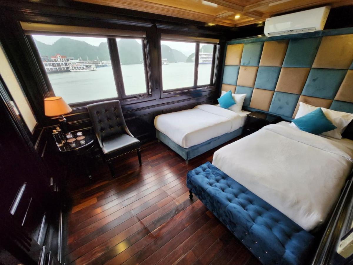 Cat Ba Ocean Cruise Hotel Ха Лонг Екстериор снимка
